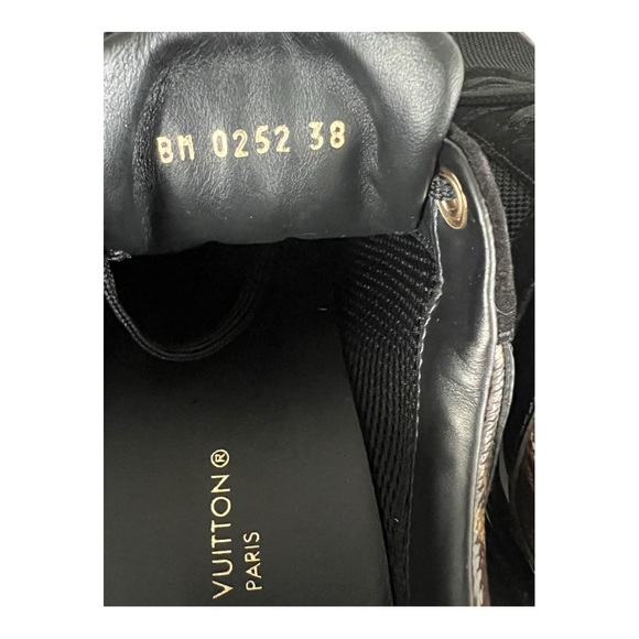 Louis Vuitton Black Run Away Sneaker SZ 38 - Picture 5 of 6
